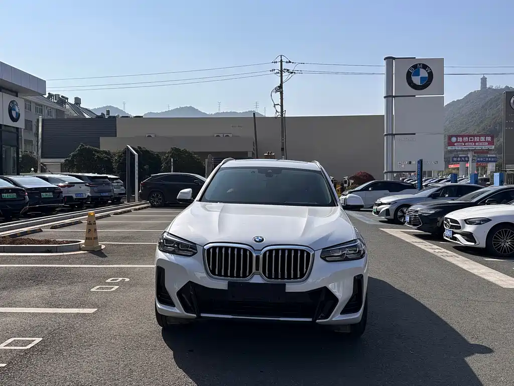 BMW X3 2022 — фото 2