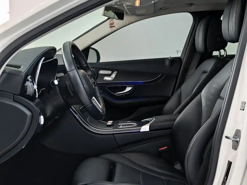 Mercedes-Benz C-Class 2019 — фото 6