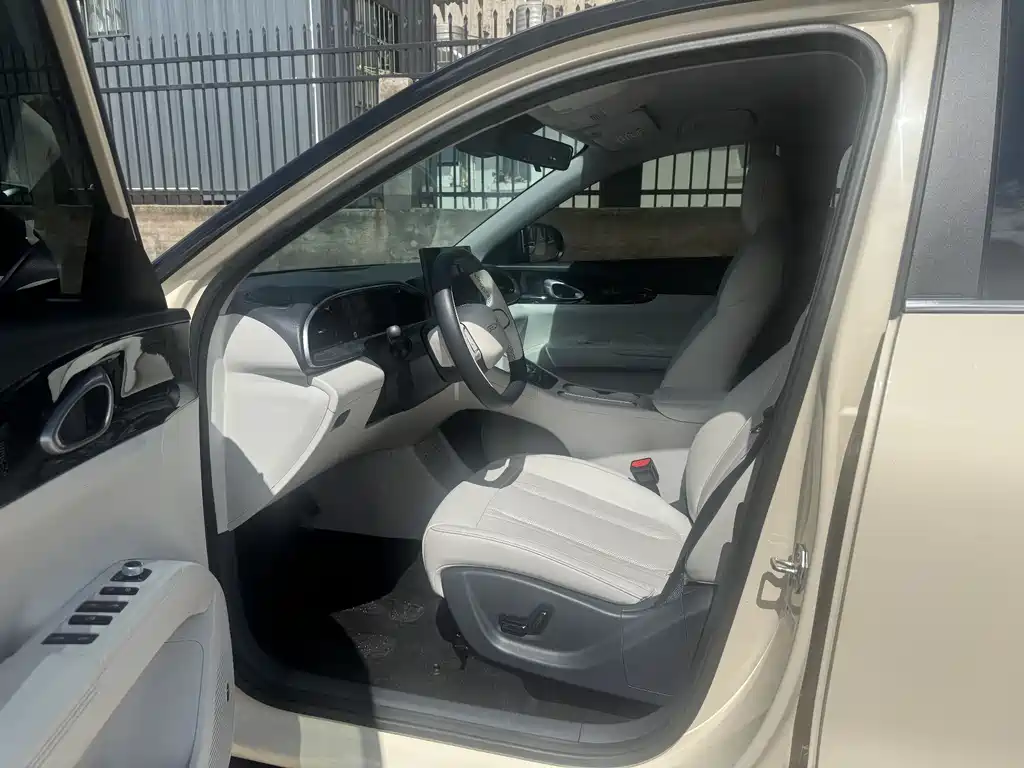 Geely Galaxy Starwish 2024