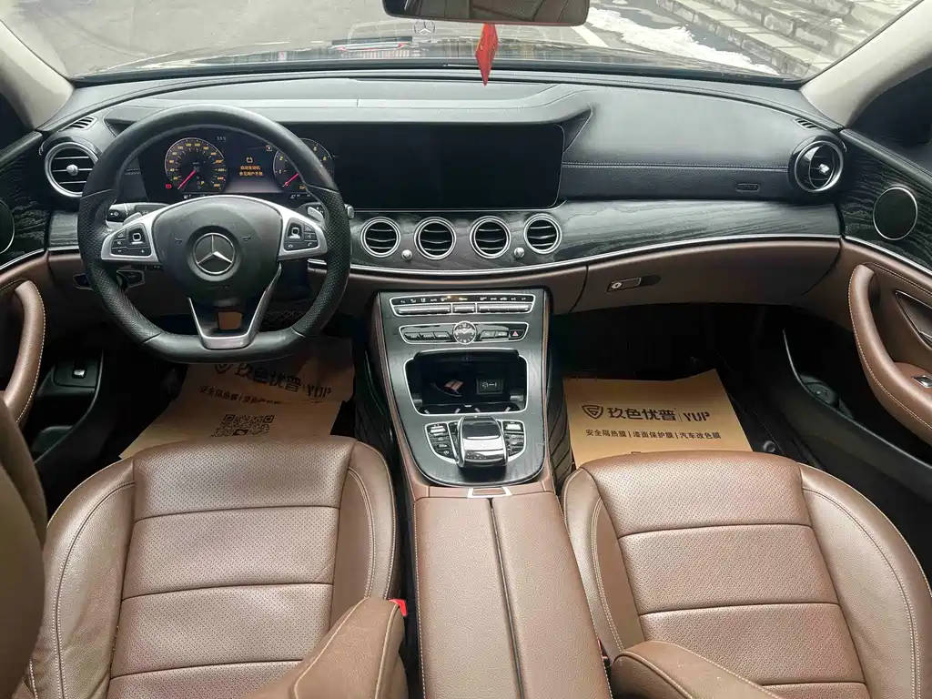 Mercedes-Benz E-Class 2018 — фото 11