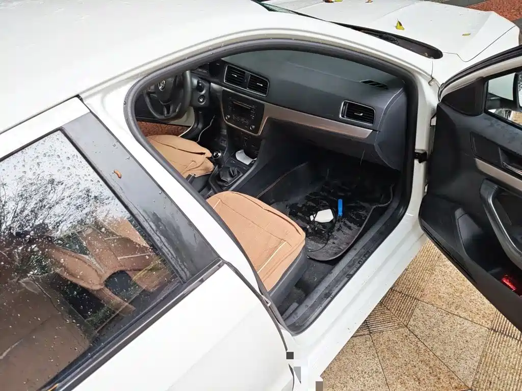 Volkswagen Lavida 2016 — фото 21