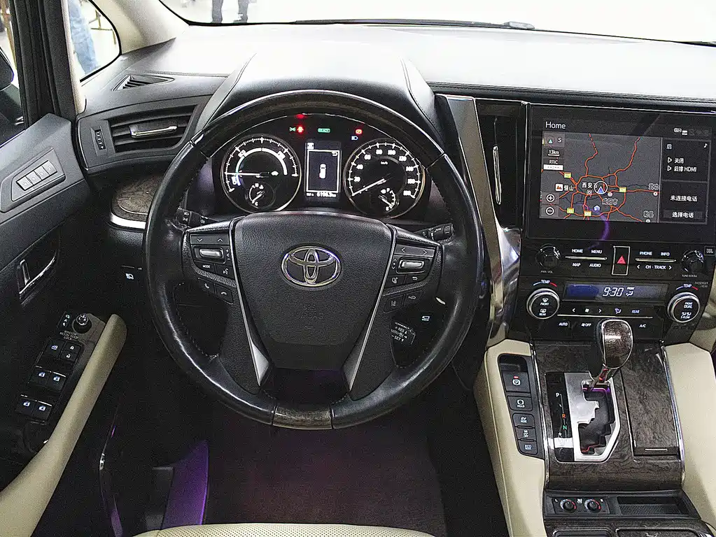Toyota Alphard 2021 — фото 9