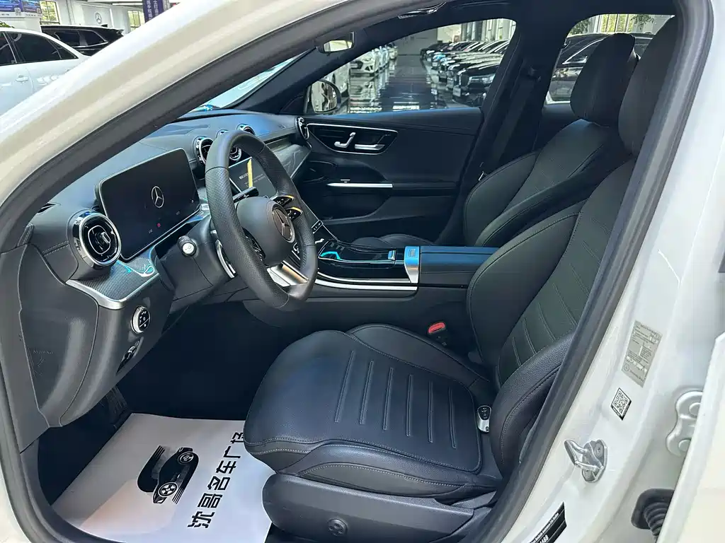 Mercedes-Benz C-Class 2023 — фото 4