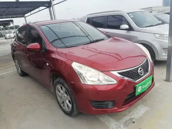 Nissan Tiida 2014