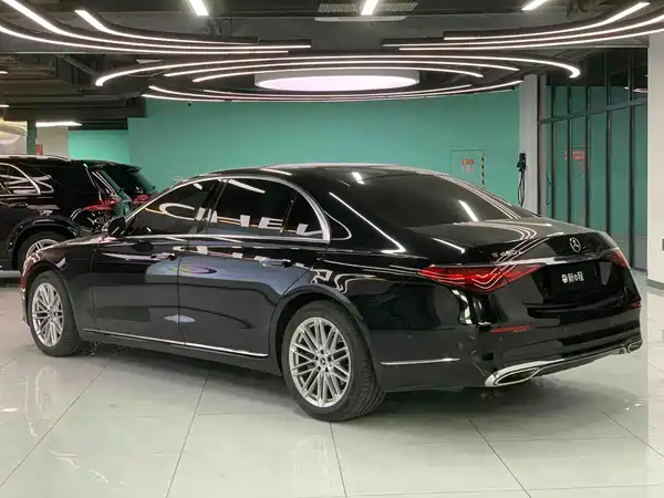 Mercedes-Benz S-Class 2023