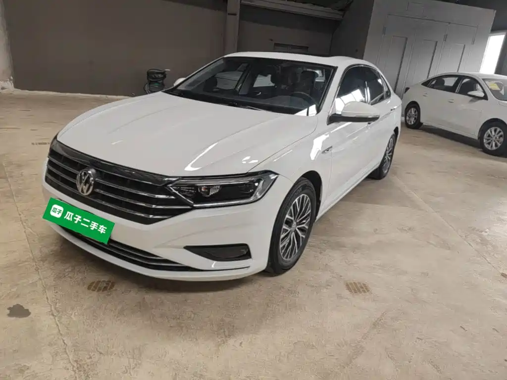 Volkswagen Sagitar 2020