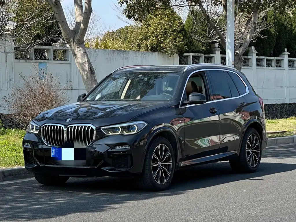 BMW X5 2020 — фото 1
