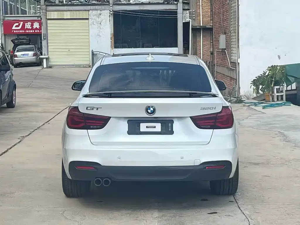 BMW 3 Series GT 2019 — фото 9
