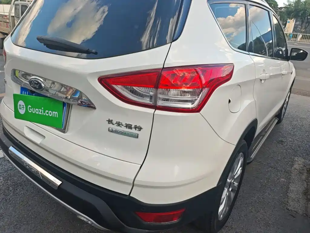 Ford Kuga 2015 — фото 8