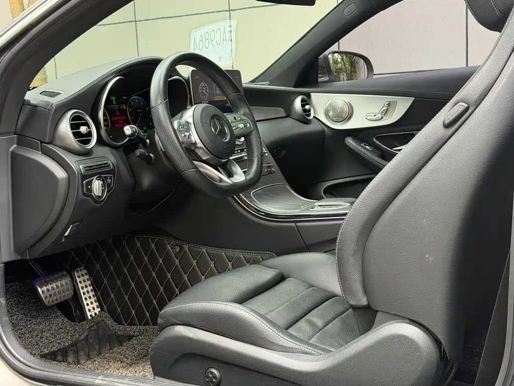 Mercedes-Benz C-Class 2019 — фото 12