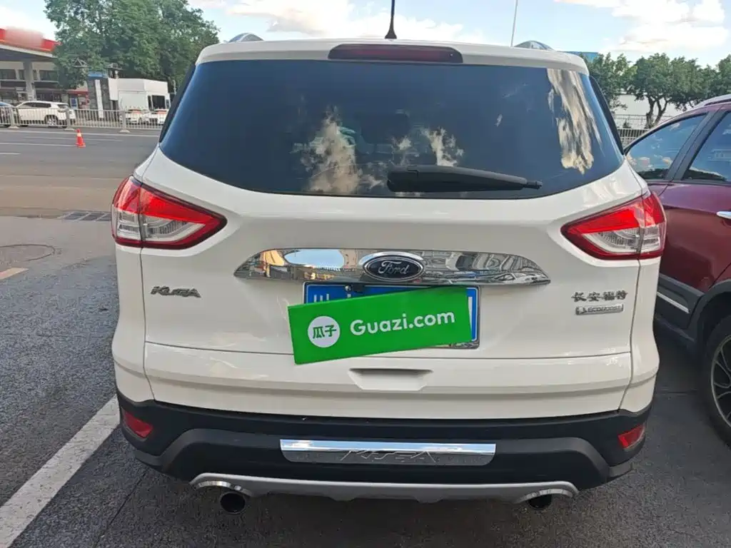 Ford Kuga 2015 — фото 6
