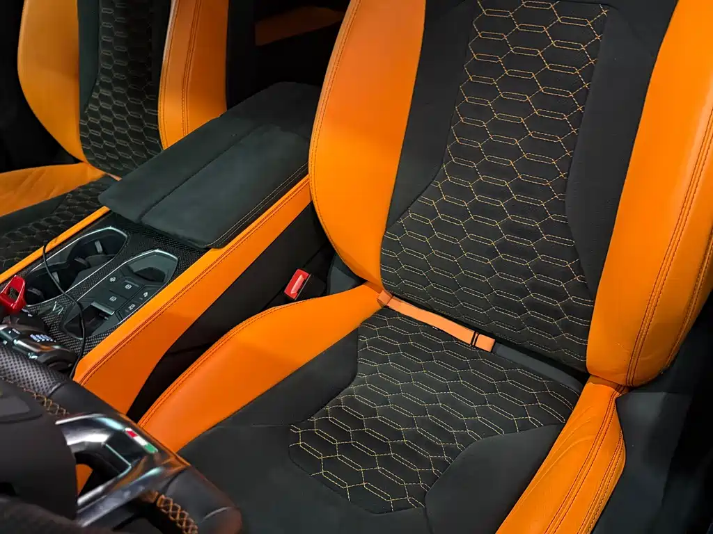 Lamborghini Urus 2023 — фото 22