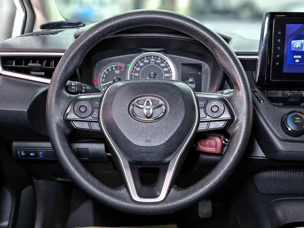 Toyota Corolla 2022 — фото 10