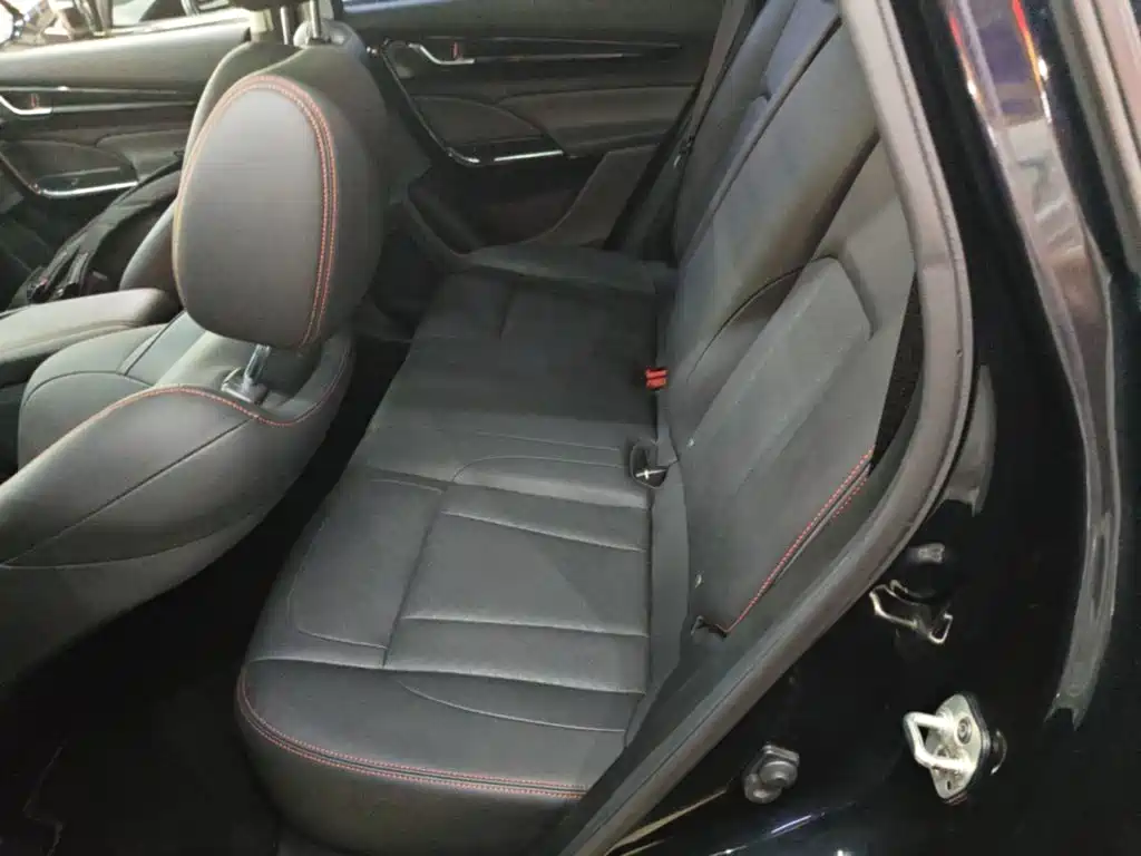 Dongfeng Fengshen AX7 2023 — фото 17