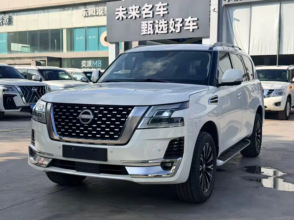 Nissan Patrol 2017 — фото 1