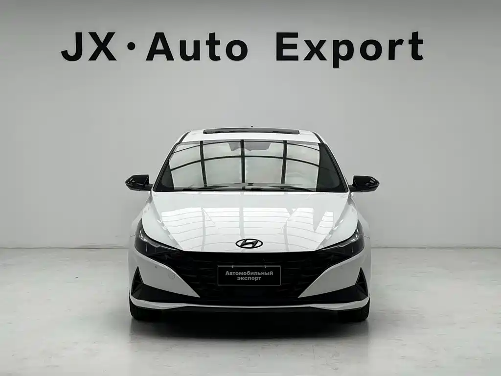Hyundai Elantra 2023 — фото 2