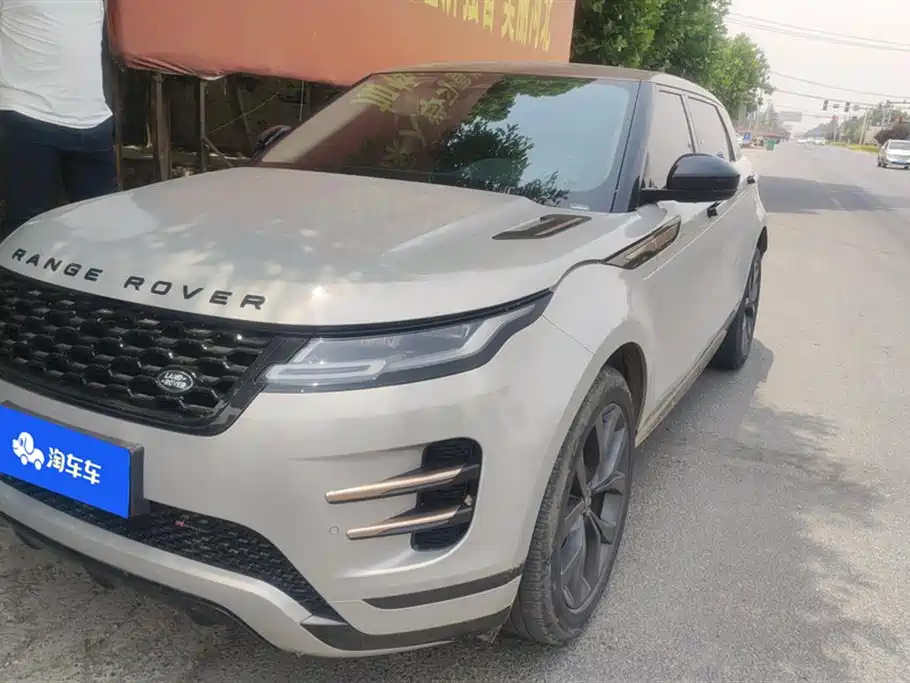 Land Rover Evoque 2023 — фото 1