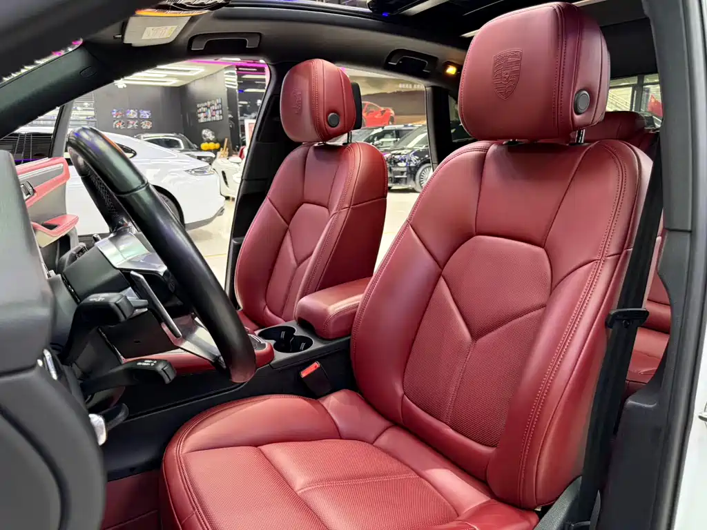Porsche Macan 2021 — фото 10