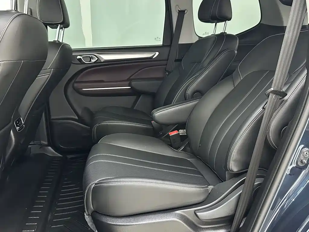 GAC Trumpchi M6 2022 — фото 8