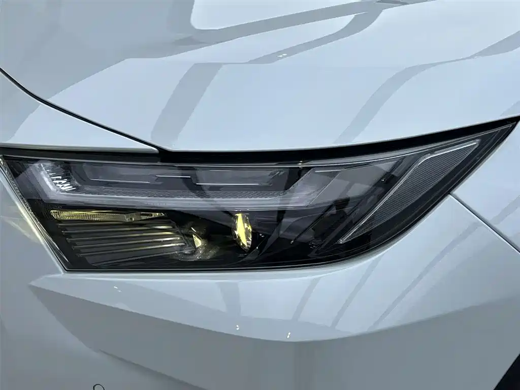 Toyota RAV4 2024