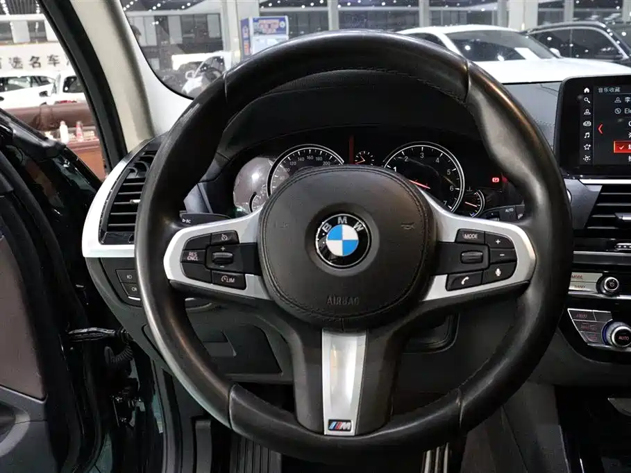 BMW X3 2018 — фото 13