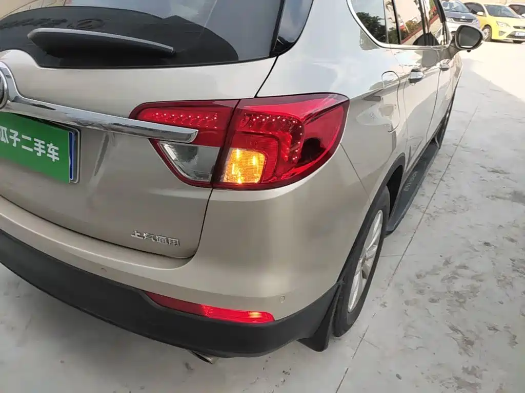 Buick Envision Plus 2017 — фото 8