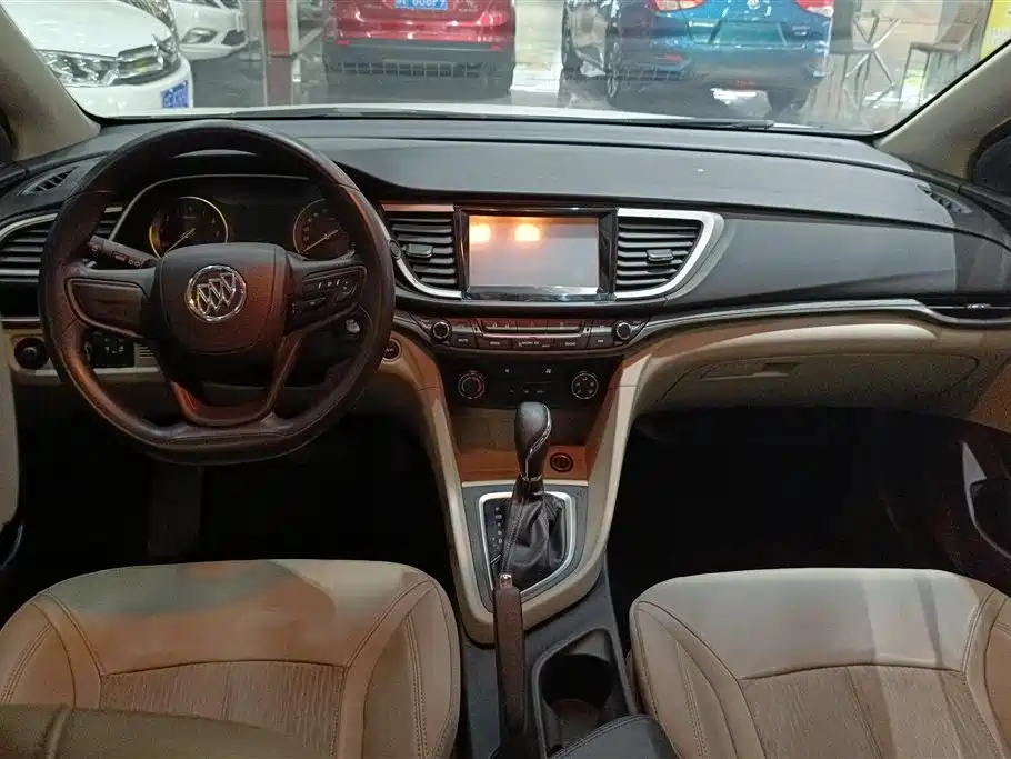 Buick Excelle 2016 — фото 12