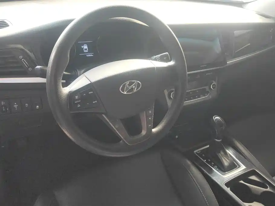 Hyundai Mistra 2020 — фото 12
