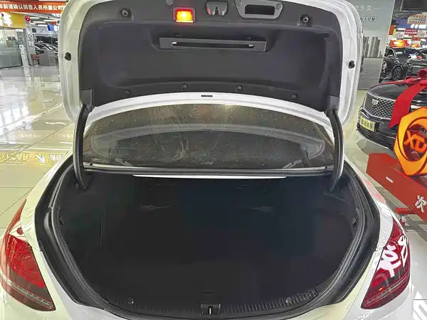 Mercedes-Benz C-Class 2019