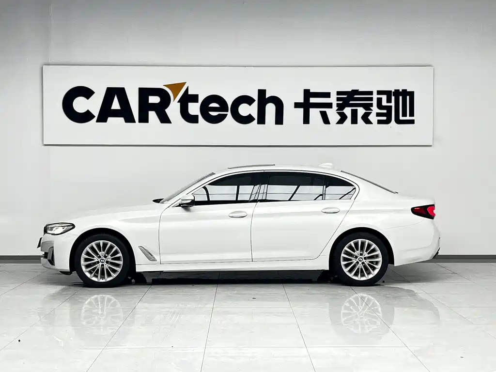 BMW 5 Series 2021