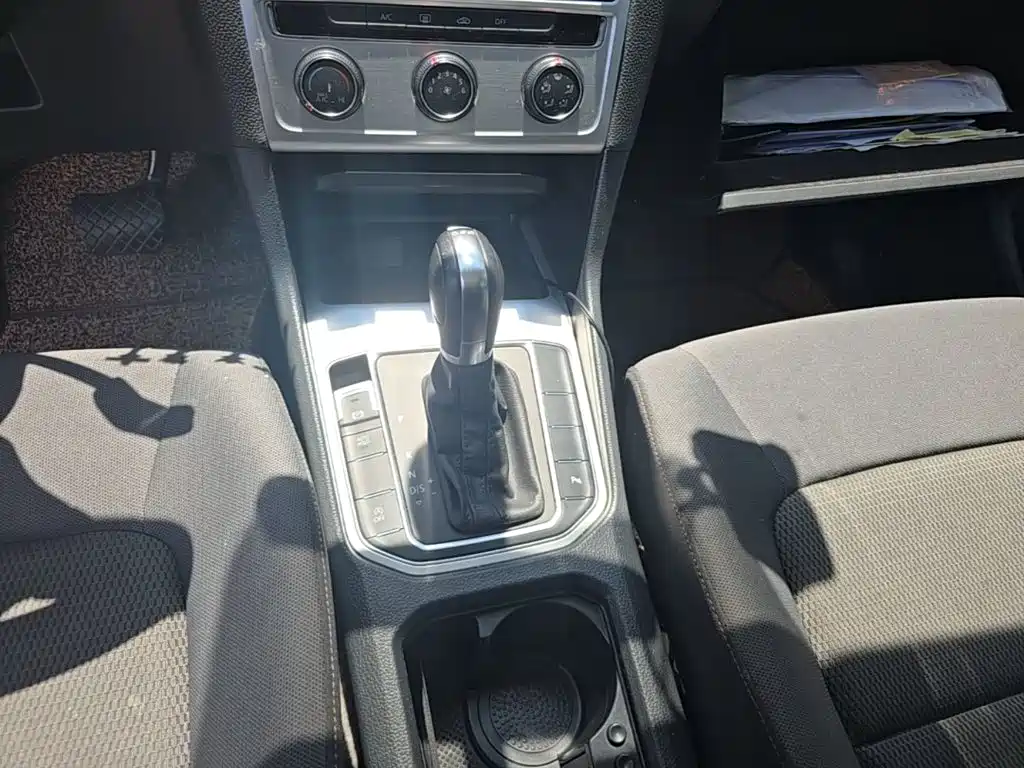 Volkswagen Golf Jialu 2016 — фото 14