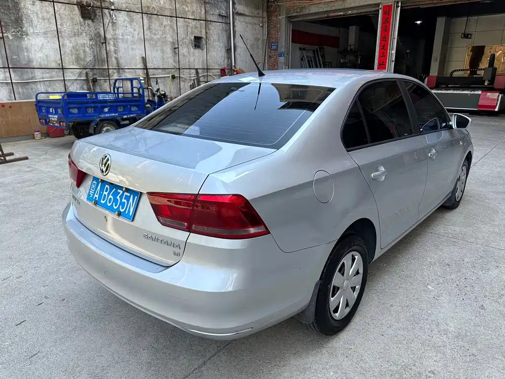 Volkswagen Santana 2014