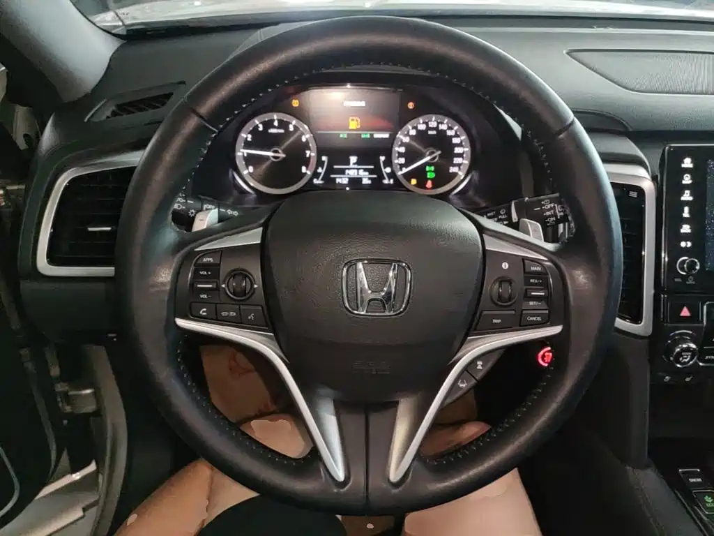 Honda UR-V 2017 — фото 11