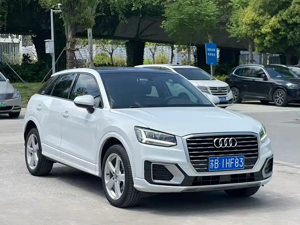 Audi Q2L 2021 — фото 3