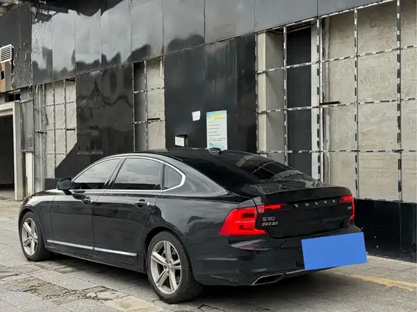 Volvo S90 2019