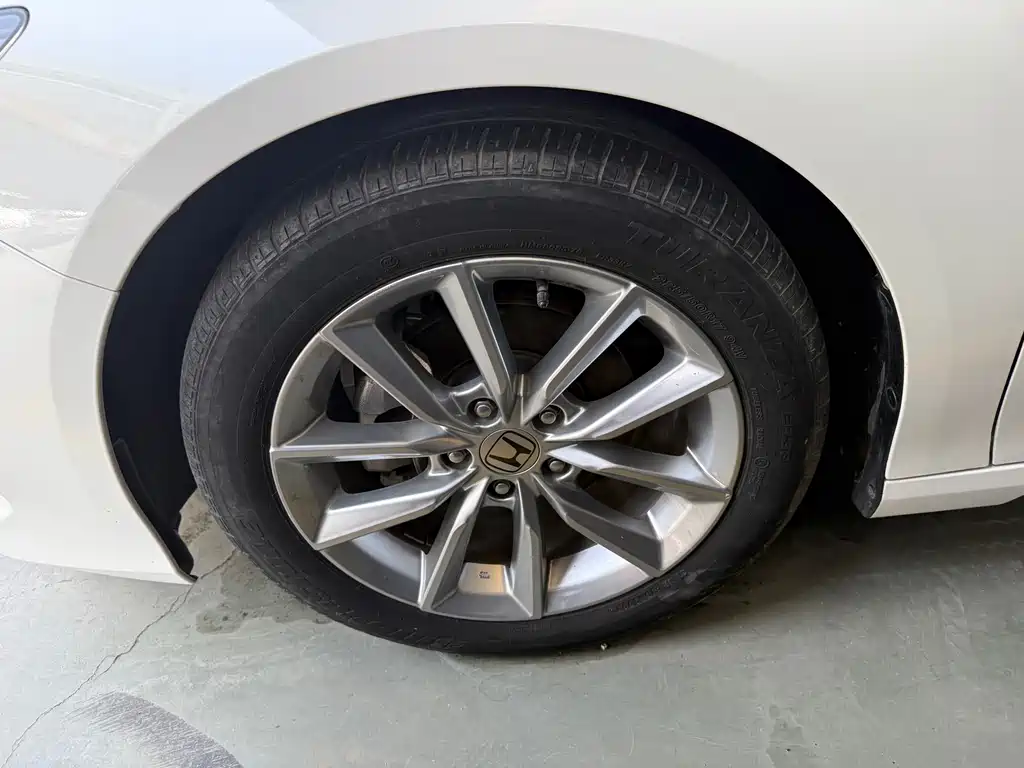 Honda Accord 2021 — фото 17