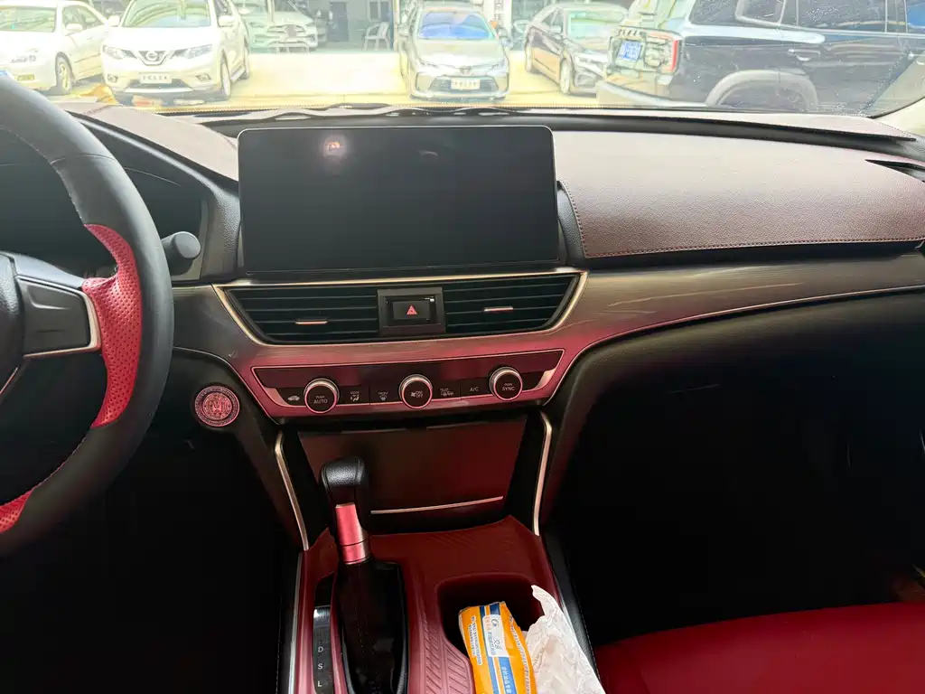 Honda Accord 2021 — фото 12