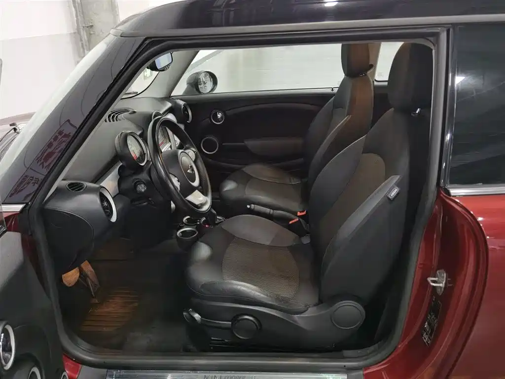 MINI Clubman 2010 — фото 10
