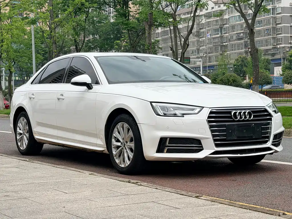Audi A4L 2019
