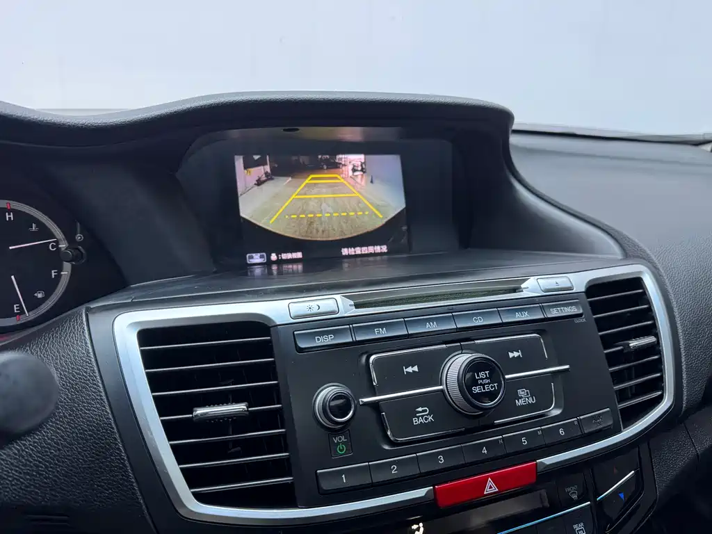 Honda Accord 2017 — фото 9