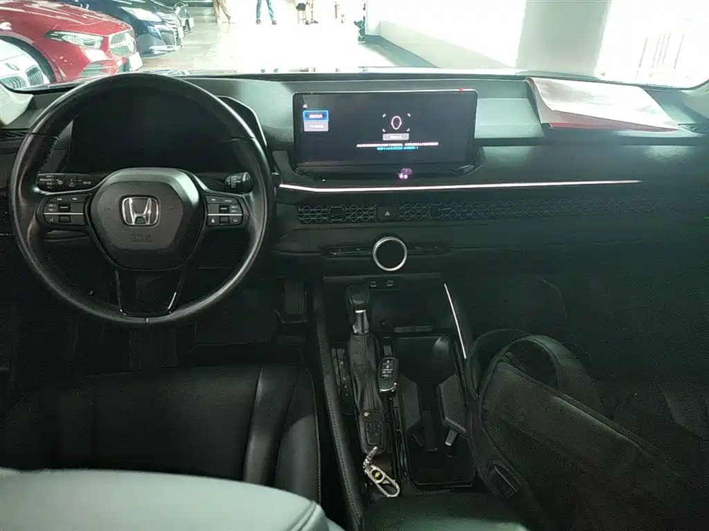 Honda Accord 2023 — фото 10