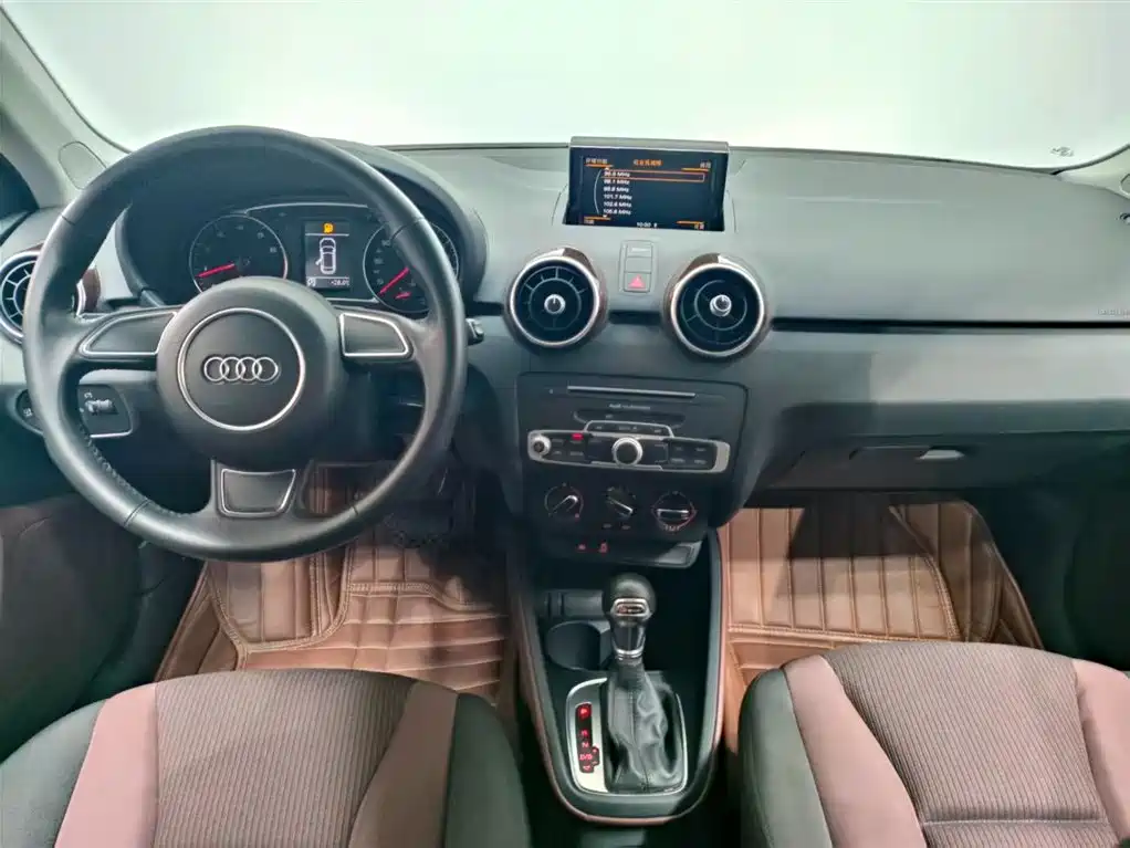 Audi A1 2016 — фото 6