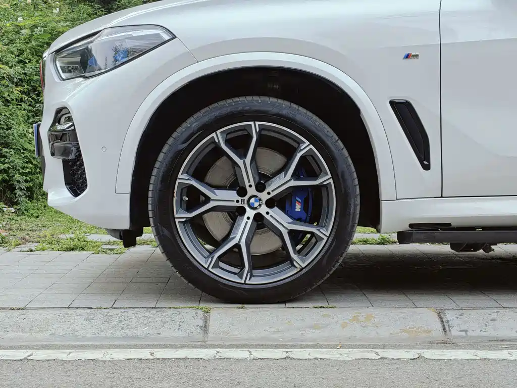 BMW X5 2019 — фото 19
