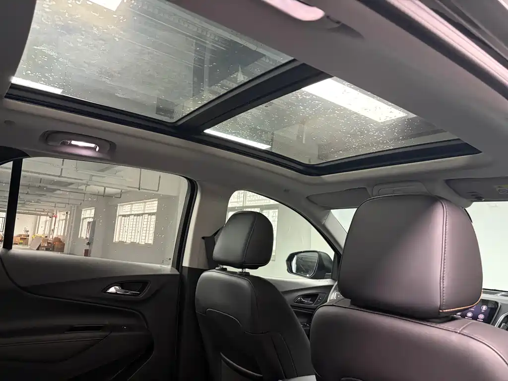 Chevrolet Equinox 2018 — фото 14