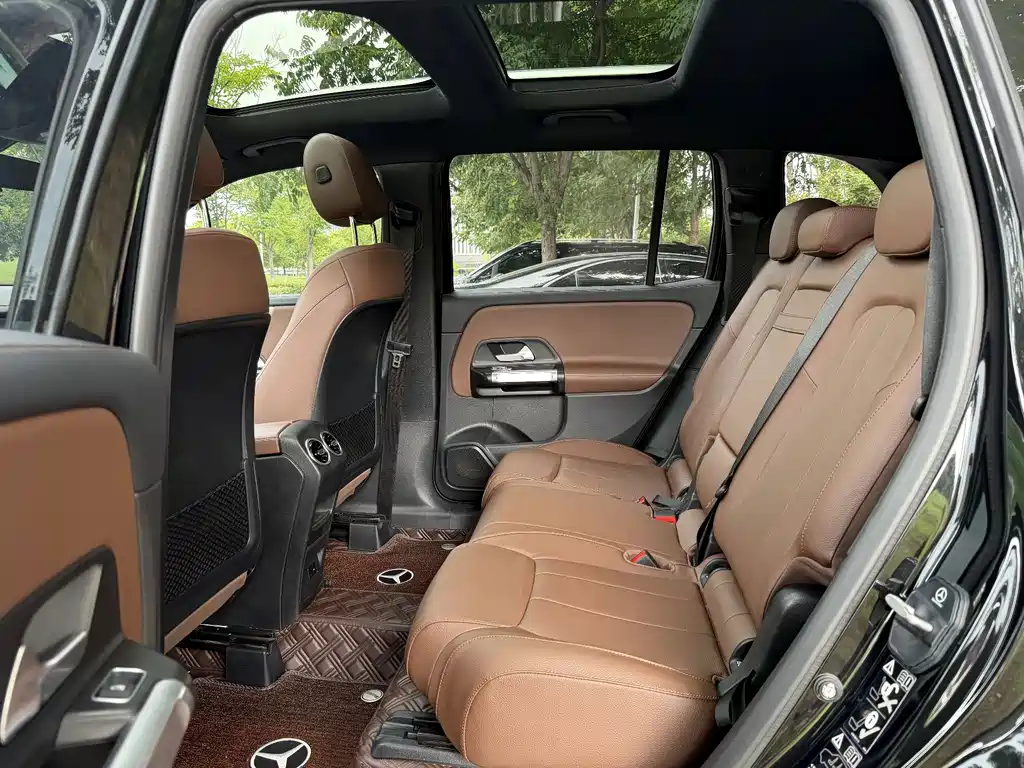 Mercedes-Benz GLB 2022 — фото 11
