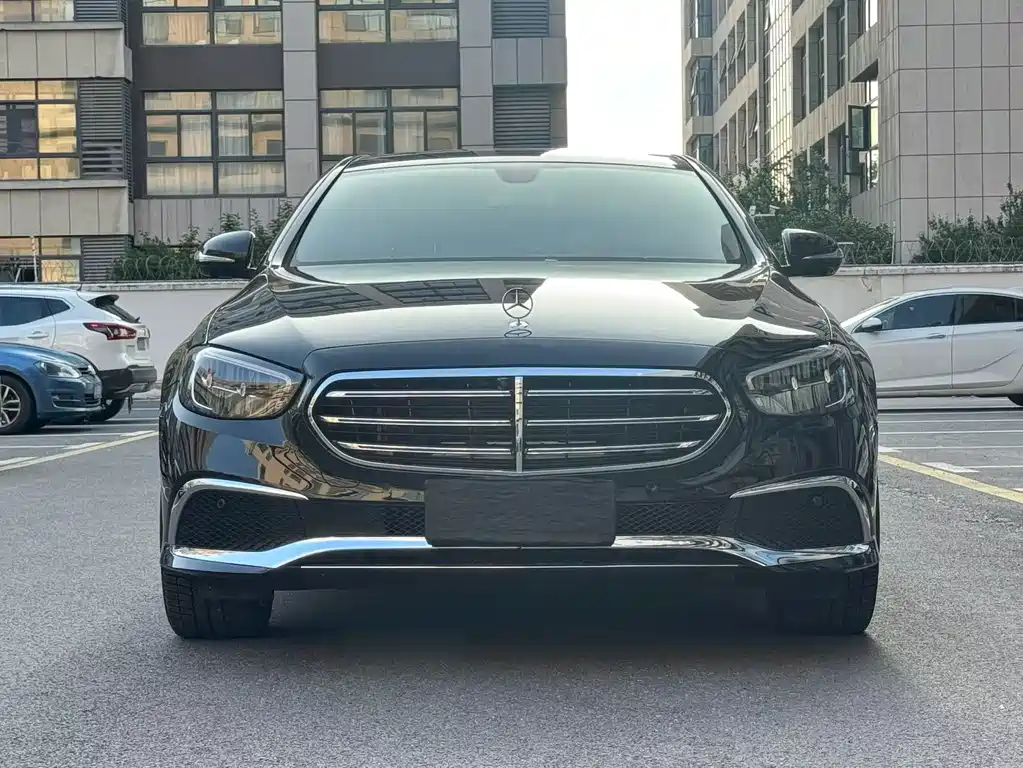 Mercedes-Benz E-Class 2019 — фото 2