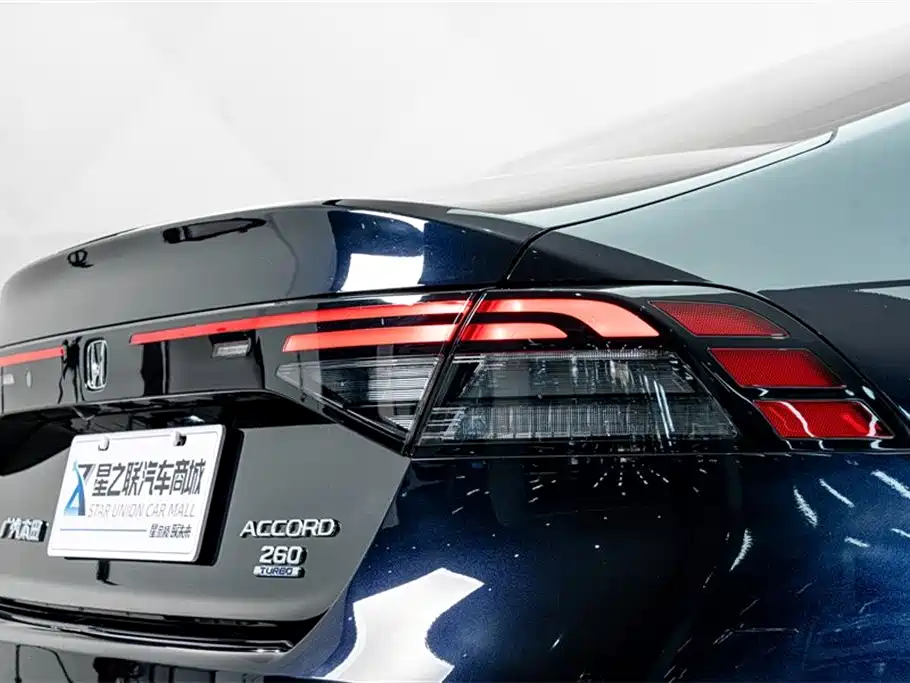 Honda Accord 2023 — фото 8