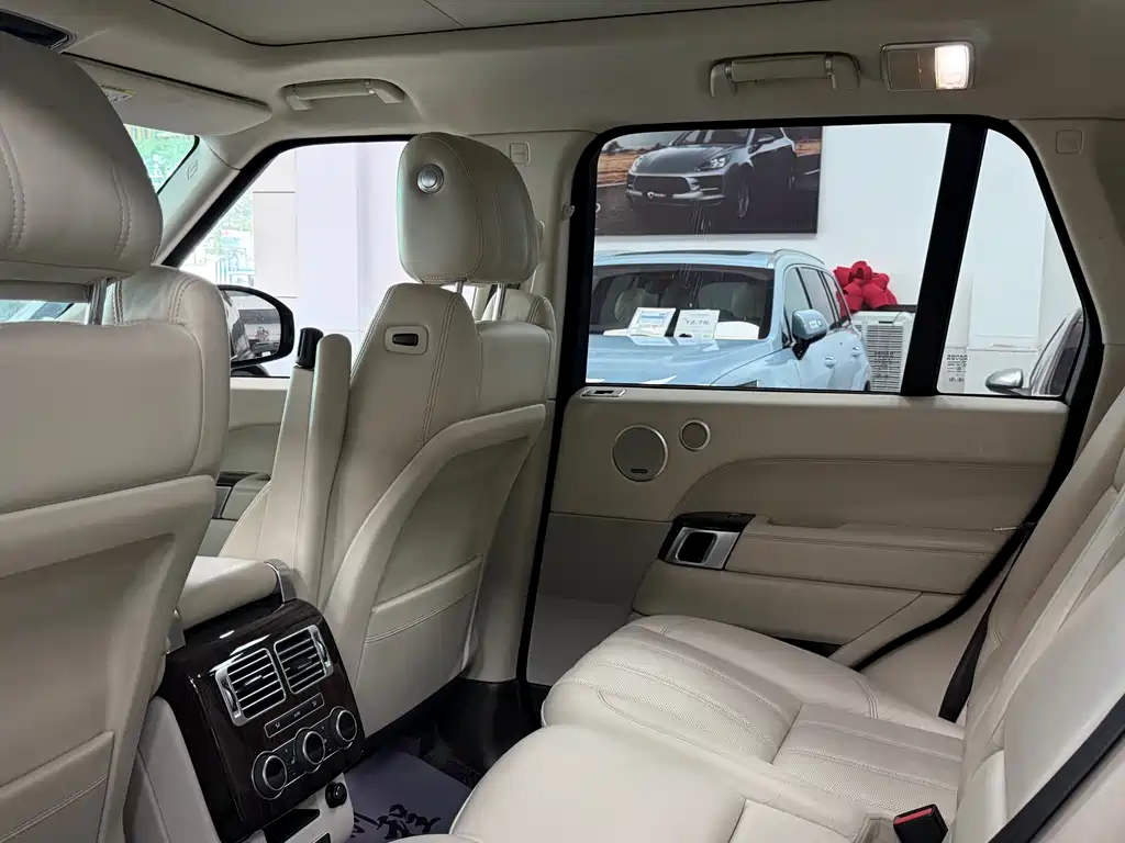 Land Rover Range Rover 2017 — фото 12