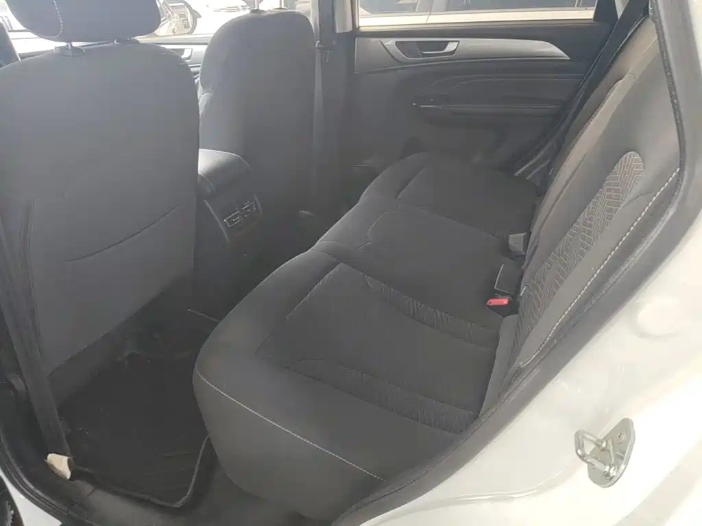 Haval M6 2023 — фото 17