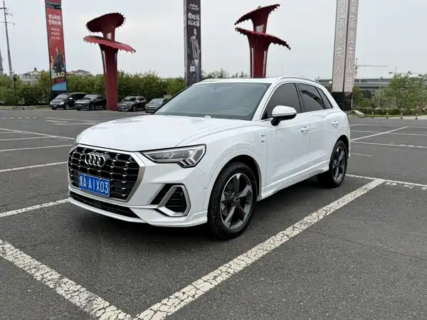 Audi Q3 2022
